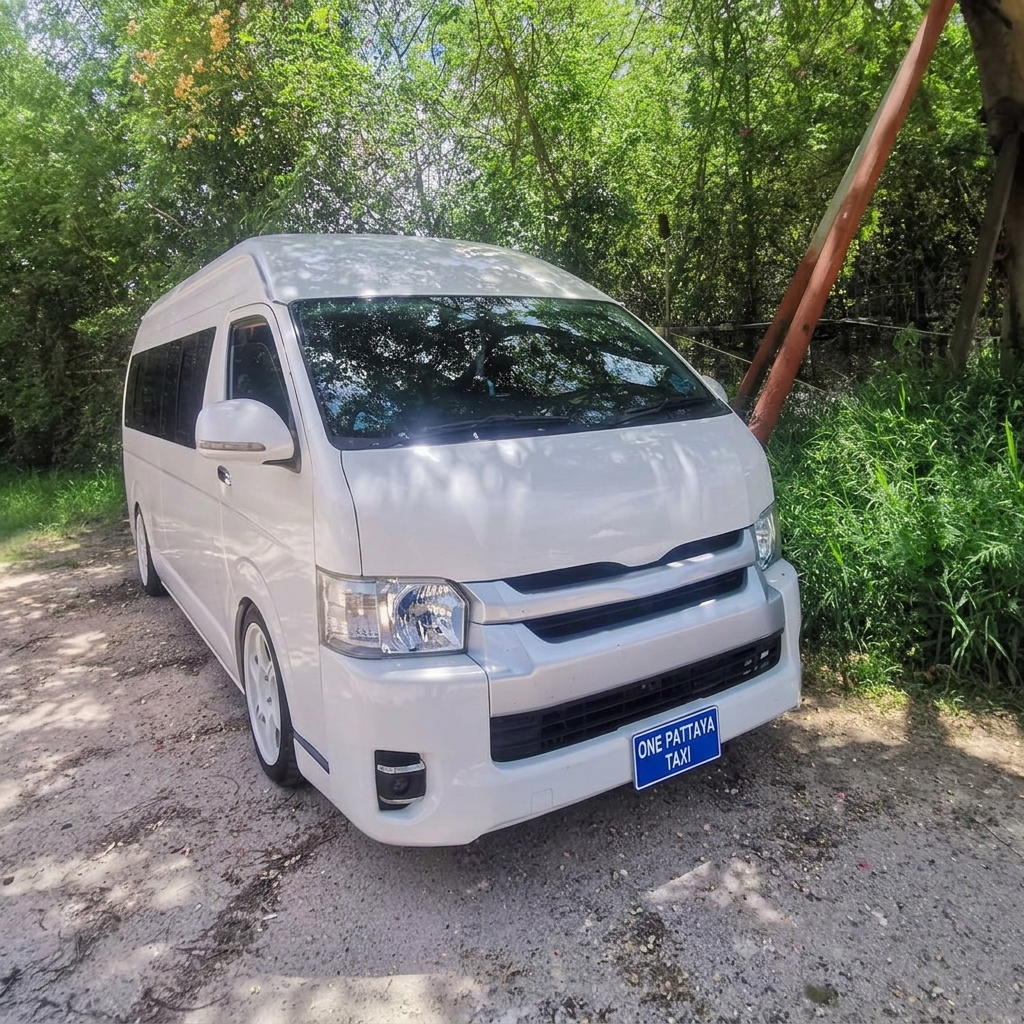 Toyota Commuter Luxury